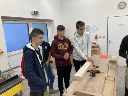 ECCBD30C-FC81-4767-8124-C05A629E9629