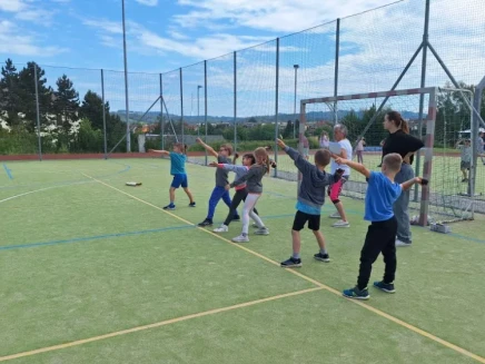 6ruym2g362febfs-313230302e2e38302e31