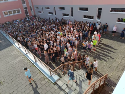 dwe7ecnl4k5uwfs-313230302e2e38302e31